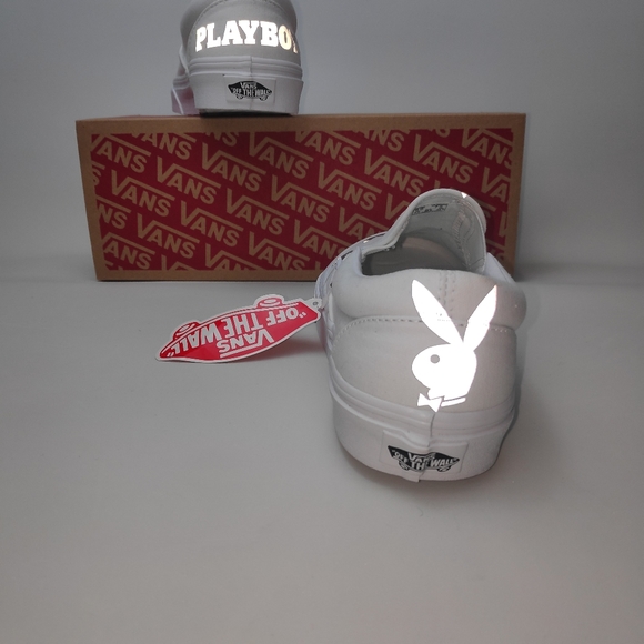 Reflective vans - Picture 3 of 3